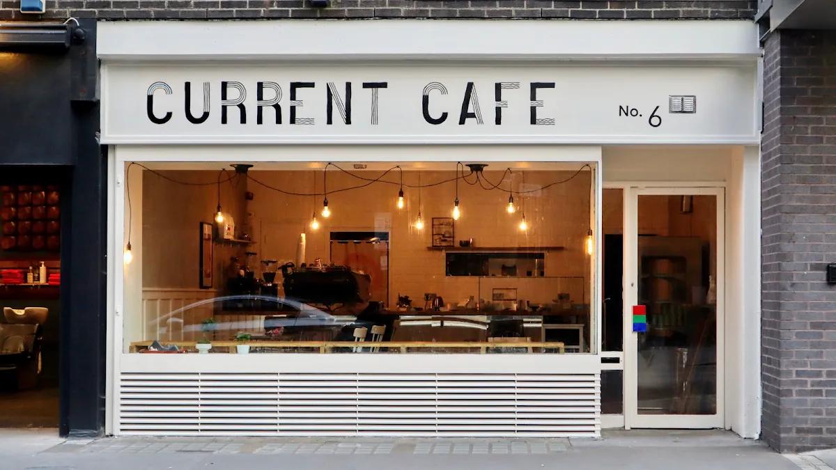 BookNoFees: Kawiarnia – Current Cafe – London – Kawiarnia „Current”, zdjęcie 1