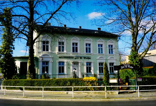 BookNoFees: Restauracja – Restaurant „Zur S-Bahn“ – Berlin – Restauracja „Zur S-Bahn”, zdjęcie 2