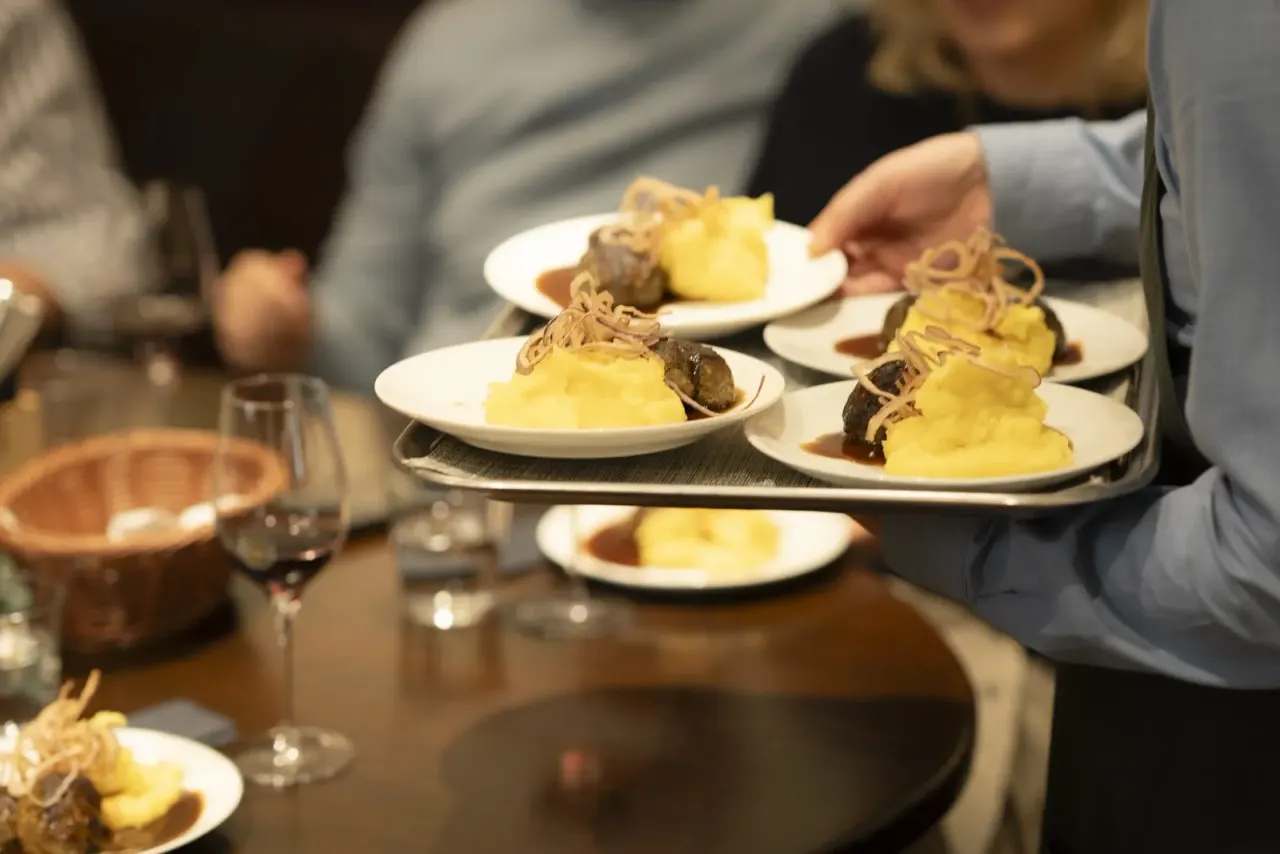 BookNoFees: Restauracja – Edlingers Tempel – Vienna – Świątynia Edlingera, zdjęcie 1
