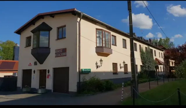 BookNoFees: Pokój jednoosobowy w pensjonacie – Schönfeld