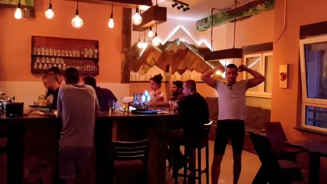 BookNoFees: Kawiarnia – Geppetto Caffe – Belgrade – Geppetto Caffe, zdjęcie 3