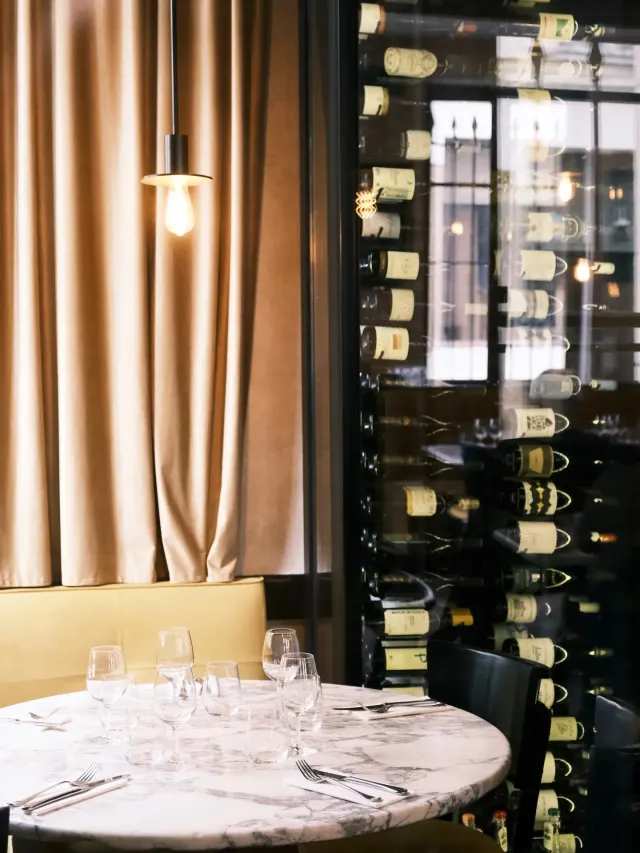 BookNoFees: Restauracja – L'Enoteca – Paris – Winiarnia, zdjęcie 3