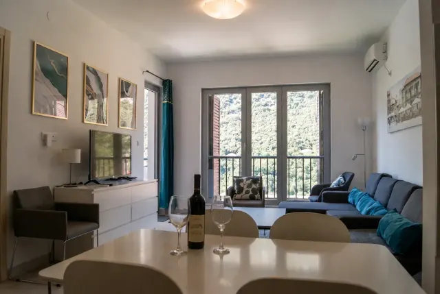 BookNoFees: Apartament Madela w Morinju – Morinj