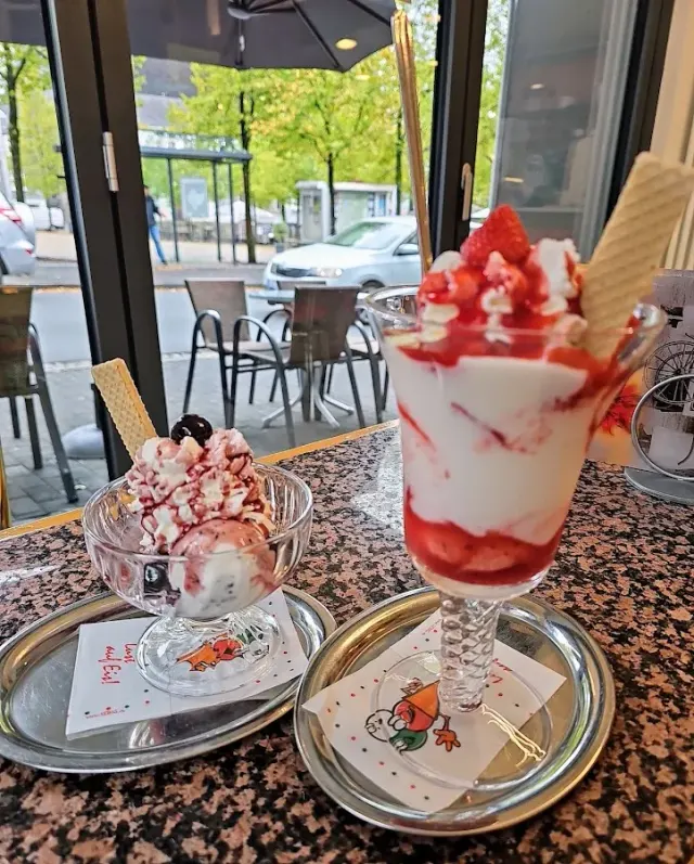 BookNoFees: Restauracja – Bortolot Eisdiele – Olpe – Lodziarnia Bortolot, zdjęcie 3