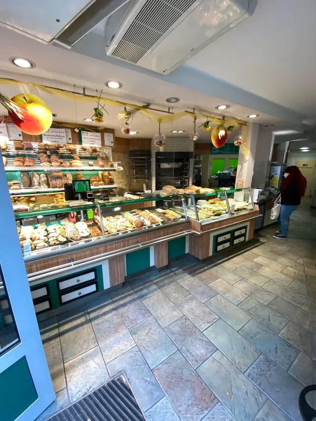BookNoFees: Piekarnia – Bäckerei & Café Franzes – Meschede – Piekarnia i kawiarnia Franzes, zdjęcie 2