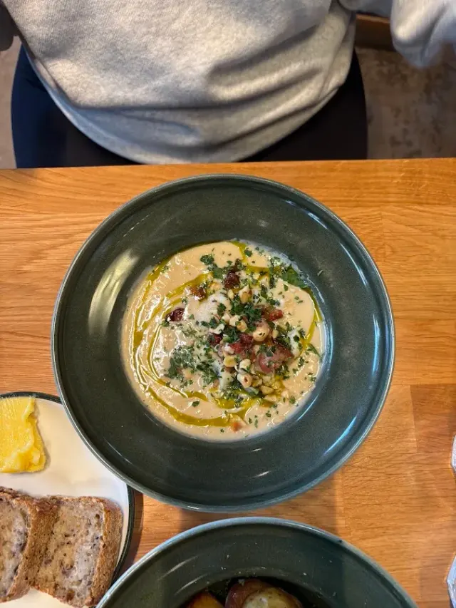 BookNoFees: Restauracja – Bønder i byen – Oslo – Rolnicy w mieście, zdjęcie 2