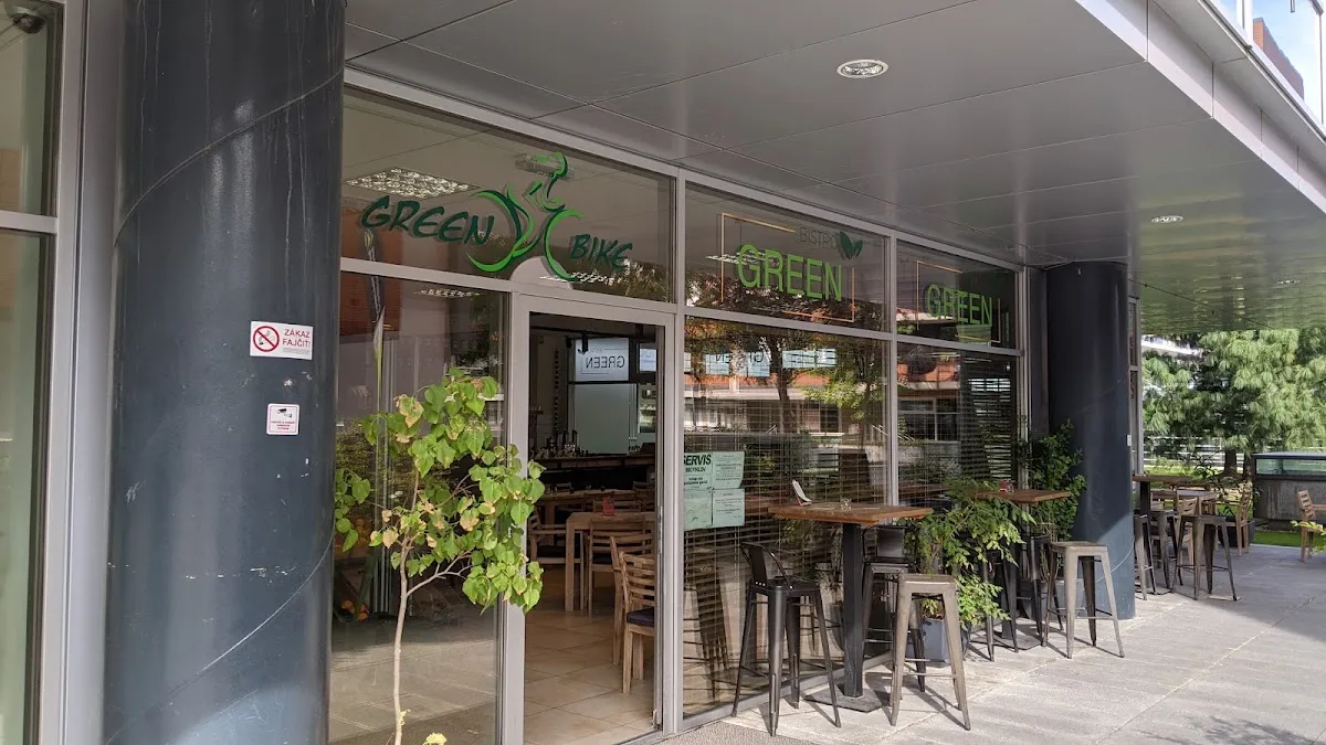 BookNoFees: Restauracja – Green Bike Cafe – Bratislava – Green Bike Cafe, zdjęcie 1