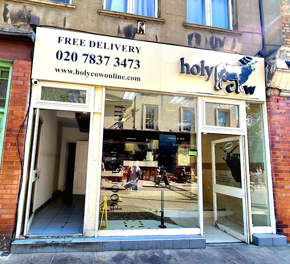 BookNoFees: Bar z przekąskami – Holy Cow – London – O rany!, zdjęcie 1