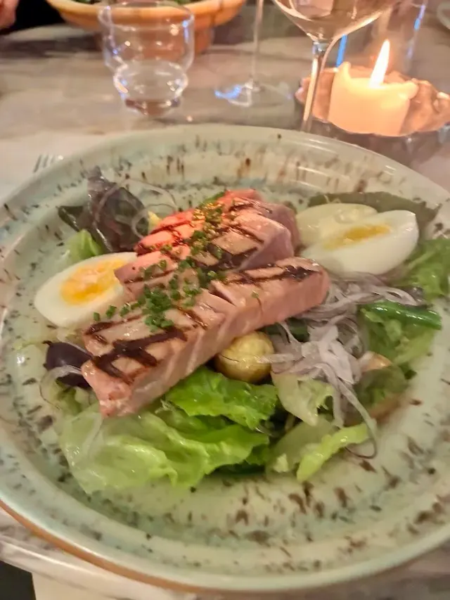 BookNoFees: Restauracja – Rue Madame – Helsinki – Ulica Madame, zdjęcie 2