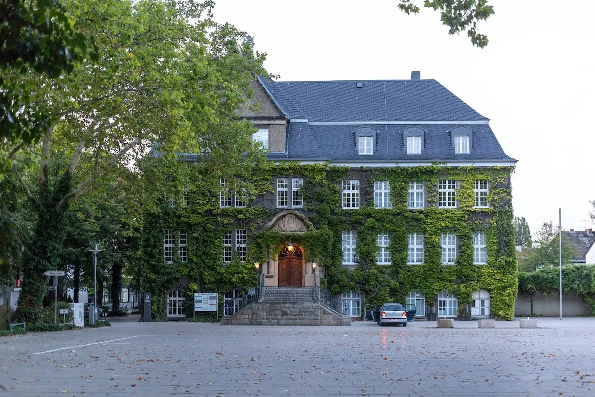 BookNoFees: Restauracja – Hotel-Restaurant Lohenstein – Holzwickede – Hotel i restauracja Lohenstein, zdjęcie 1