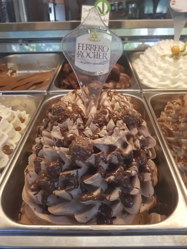 BookNoFees: Restauracja – Eiscafé San Remo – Schmallenberg – Kawiarnia „Eiscafé San Remo”, zdjęcie 3