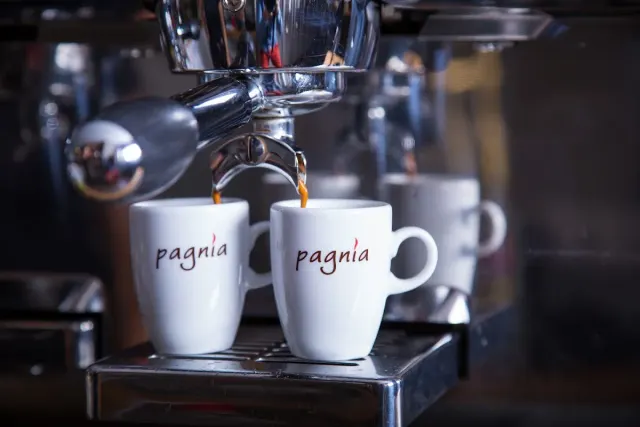 BookNoFees: Restauracja – Kaffeerösterei pagnia – Siegen – Palarnia kawy pagnia, zdjęcie 3
