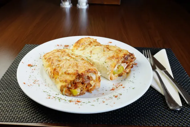 BookNoFees: Bar z przekąskami – Delicato Pizzeria & Dönerhaus – Arnsberg-Bruchhausen – Delicato Pizzeria i Dönerhaus, zdjęcie 3