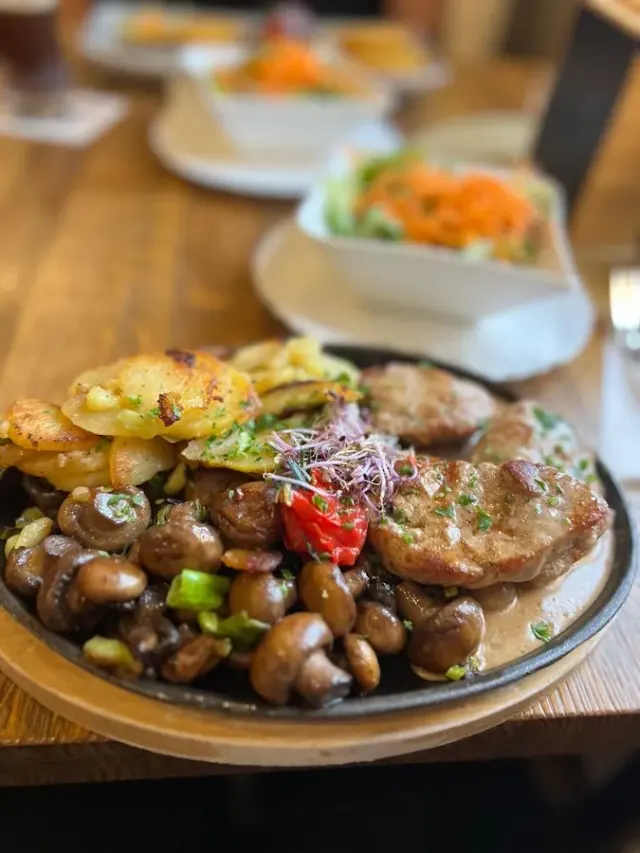 BookNoFees: Restauracja – Alter Kornspeicher – Erwitte – Stary spichlerz, zdjęcie 2