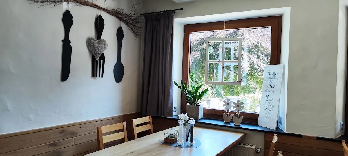 BookNoFees: Restauracja – Gasthof Kaiser – Kirchhundem – Gospoda „Kaiser”, zdjęcie 1