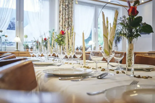 BookNoFees: Restauracja – Hotel Haus Rameil – Lennestadt – Hotel Haus Rameil, zdjęcie 2