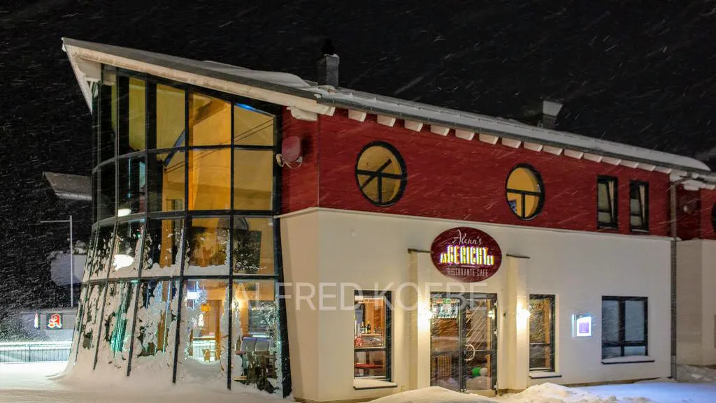 BookNoFees: Restauracja – Café Bistro Angerichtet – Medebach – Kawiarnia-bistro „Angerichtet”, zdjęcie 1