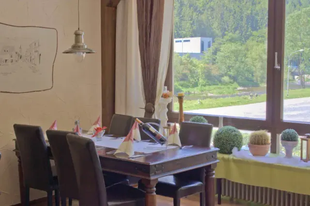 BookNoFees: Restauracja – Restaurant Vier Jahreszeiten – Werdohl – Restauracja „Vier Jahreszeiten”, zdjęcie 3
