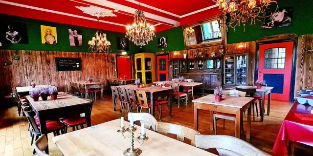 BookNoFees: Restauracja – Friedchens Gasthof – Warstein-Niederbergheim – Gospoda u Friedchena, zdjęcie 2