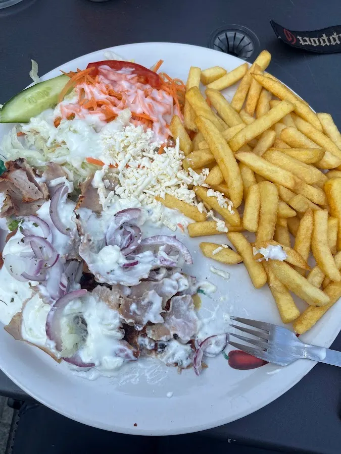 BookNoFees: Bar z przekąskami – Yan's Grill Imbiss – Geseke – Bar z daniami z grilla „Yan's Grill”, zdjęcie 1