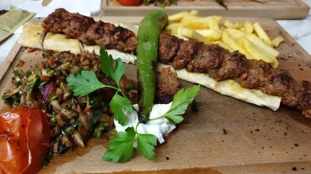 BookNoFees: Restauracja – Dürrüm's Kierspe – Kierspe – Dürrüm w Kierspe, zdjęcie 3