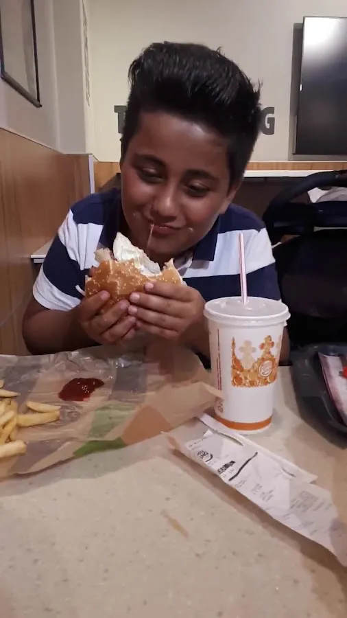 BookNoFees: Bar z przekąskami – Burger King – Helsinki – Burger King, zdjęcie 3