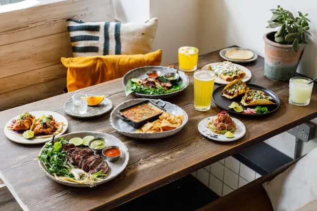 BookNoFees: Restauracja – Breddos – London – Breddos, zdjęcie 3