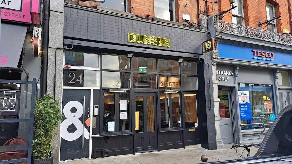 BookNoFees: Bar z przekąskami – Bunsen – Dublin – Bunsen, zdjęcie 1