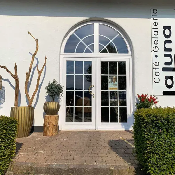 BookNoFees: Lody – Gelateria La Luna – Möhnesee-Delecke – Lodziarnia La Luna, zdjęcie 3