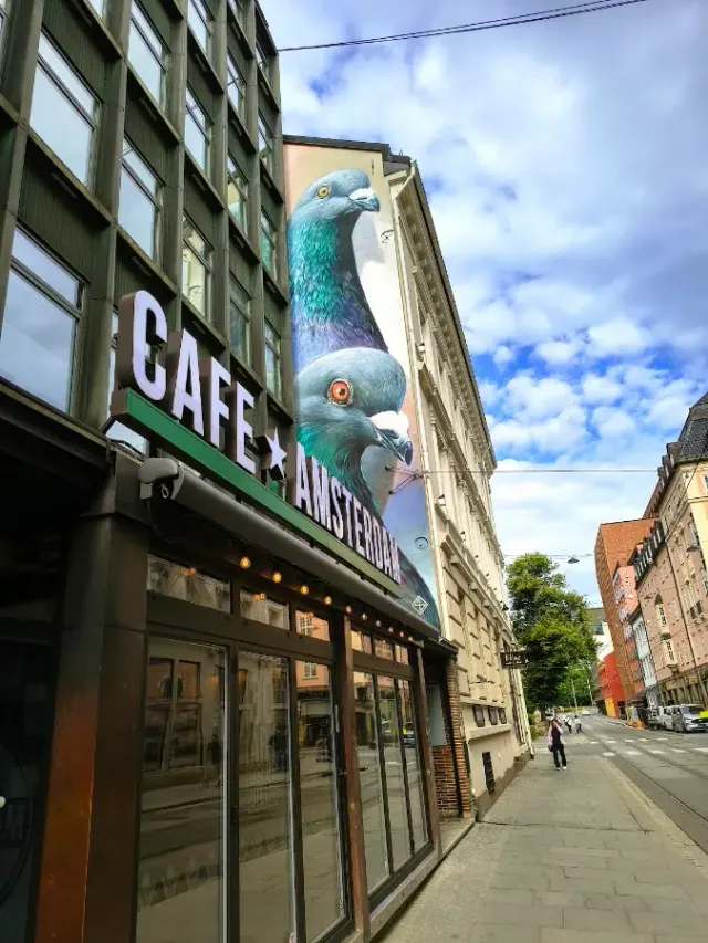 BookNoFees: Kawiarnia – Cafe Amsterdam – Oslo – Kawiarnia Amsterdam, zdjęcie 2