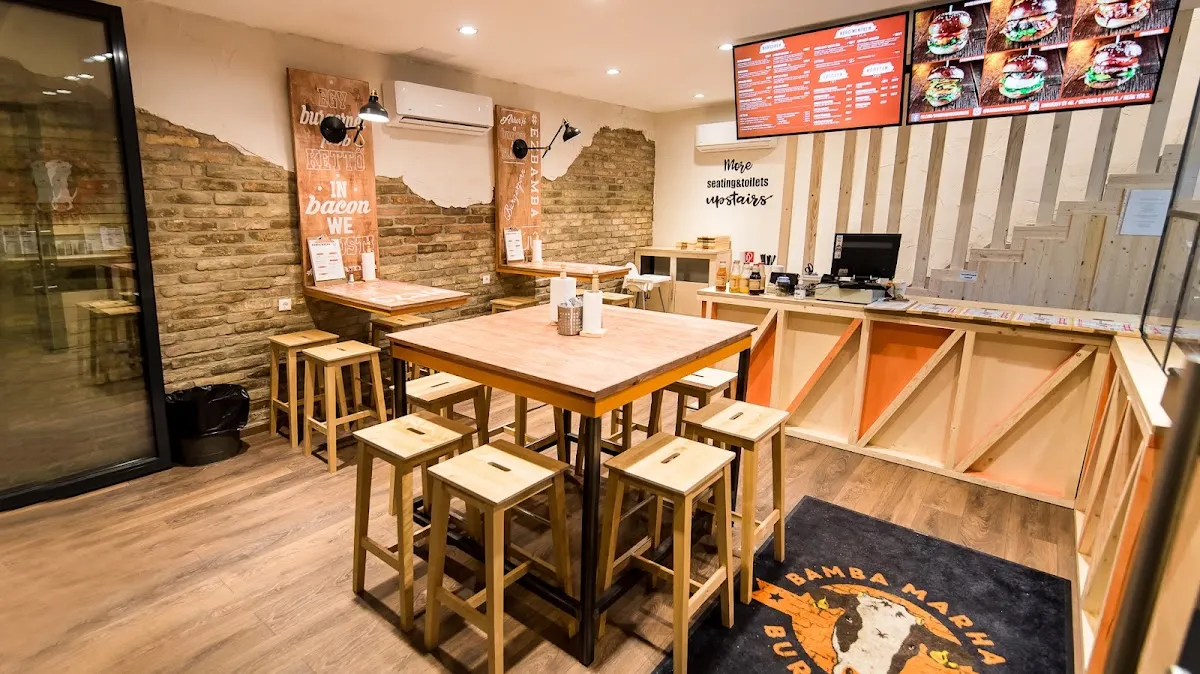 BookNoFees: Restauracja – Bamba Marha – Budapest – Trzymaj się, Marha, zdjęcie 1