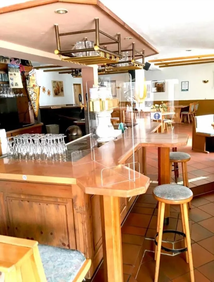 BookNoFees: Restauracja – Born – Lennestadt – Urodził się, zdjęcie 1