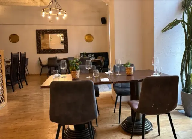 BookNoFees: Levant, Bratislava