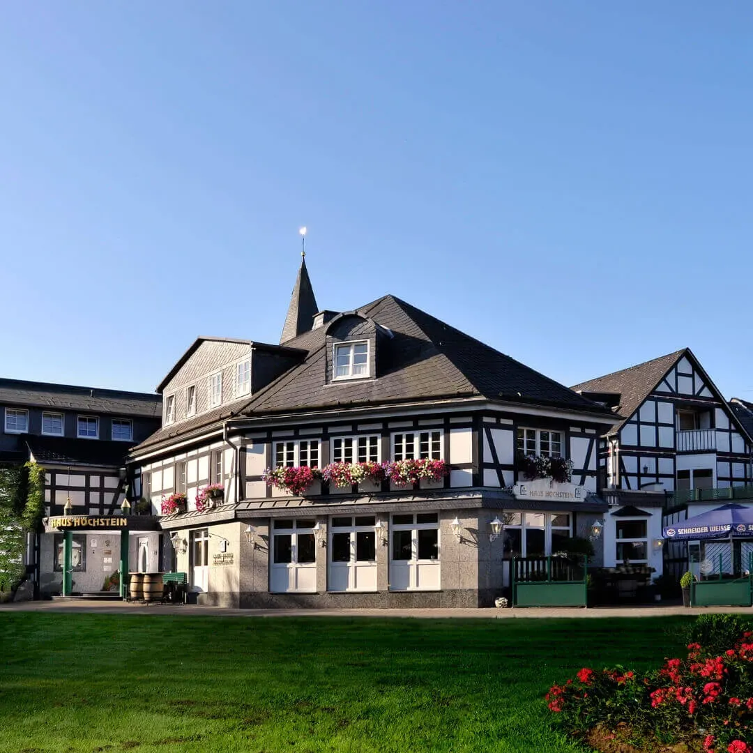 BookNoFees: Restauracja – Hotel Haus Hochstein – Eslohe-Wenholthausen – Hotel Haus Hochstein, zdjęcie 1