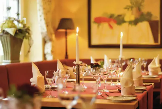 BookNoFees: Restauracja – Hotel Haus Hochstein – Eslohe-Wenholthausen – Hotel Haus Hochstein, zdjęcie 2