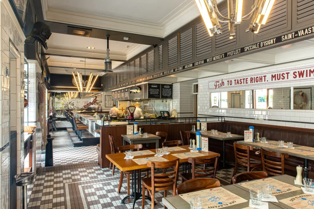 BookNoFees: Restauracja – Der Elefant – Warsaw – Słoń, zdjęcie 1