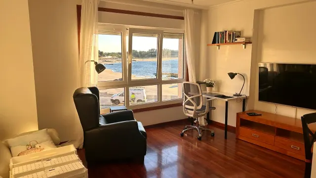 BookNoFees: Ciche, przestronne mieszkanie z widokiem na ocean – Ribeira