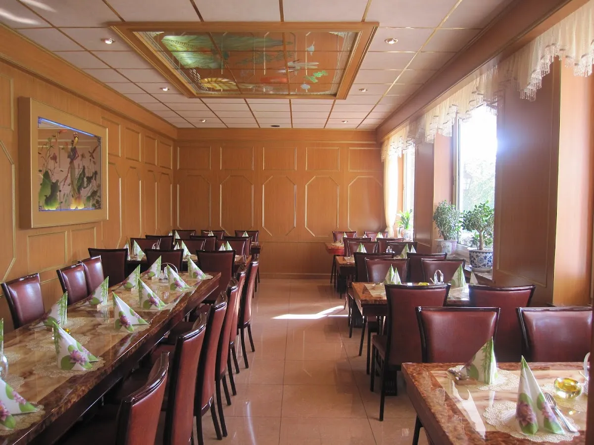 BookNoFees: Restauracja – China Restaurant Reich der Mitte – Bad Berleburg – Restauracja chińska „Kraina Środka”, zdjęcie 1
