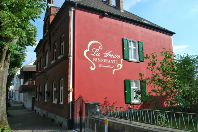 BookNoFees: Restauracja – Ristorante La Fenice – Arnsberg-Neheim – Restauracja La Fenice, zdjęcie 2