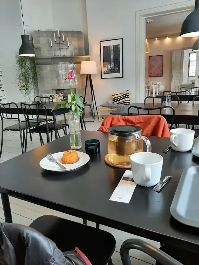 BookNoFees: Kawiarnia – Cafe Monami – Helsinki – Kawiarnia Monami, zdjęcie 3