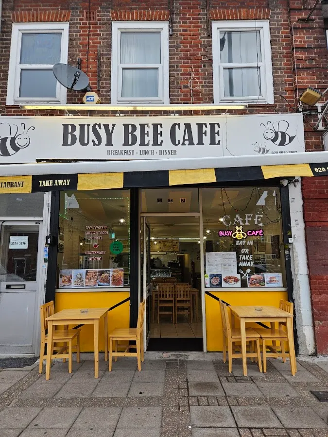 BookNoFees: Kawiarnia – Busy Beez Cafe – London – Kawiarnia Busy Beez, zdjęcie 1