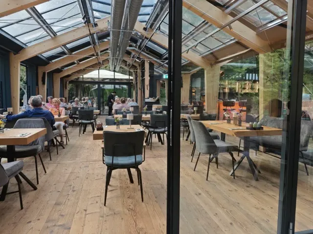 BookNoFees: Restauracja – Waldgeschwister am Gysenberg – Herne – Leśni bracia i siostry na Gysenbergu, zdjęcie 2