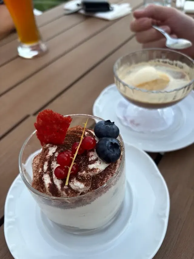 BookNoFees: Restauracja – Burghotel Volmarstein – Wetter (Ruhr) – Burghotel Volmarstein, zdjęcie 2