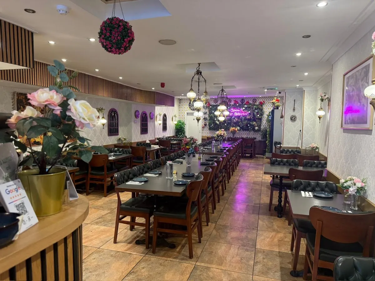 BookNoFees: Restauracja – Dilara Uyghur Restaurant – London – Restauracja Dilara Uyghur, zdjęcie 1