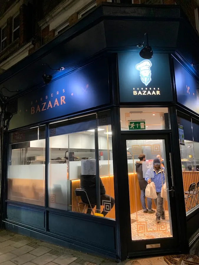 BookNoFees: Restauracja – Barbers Bazaar – London – Bazar fryzjerski, zdjęcie 1