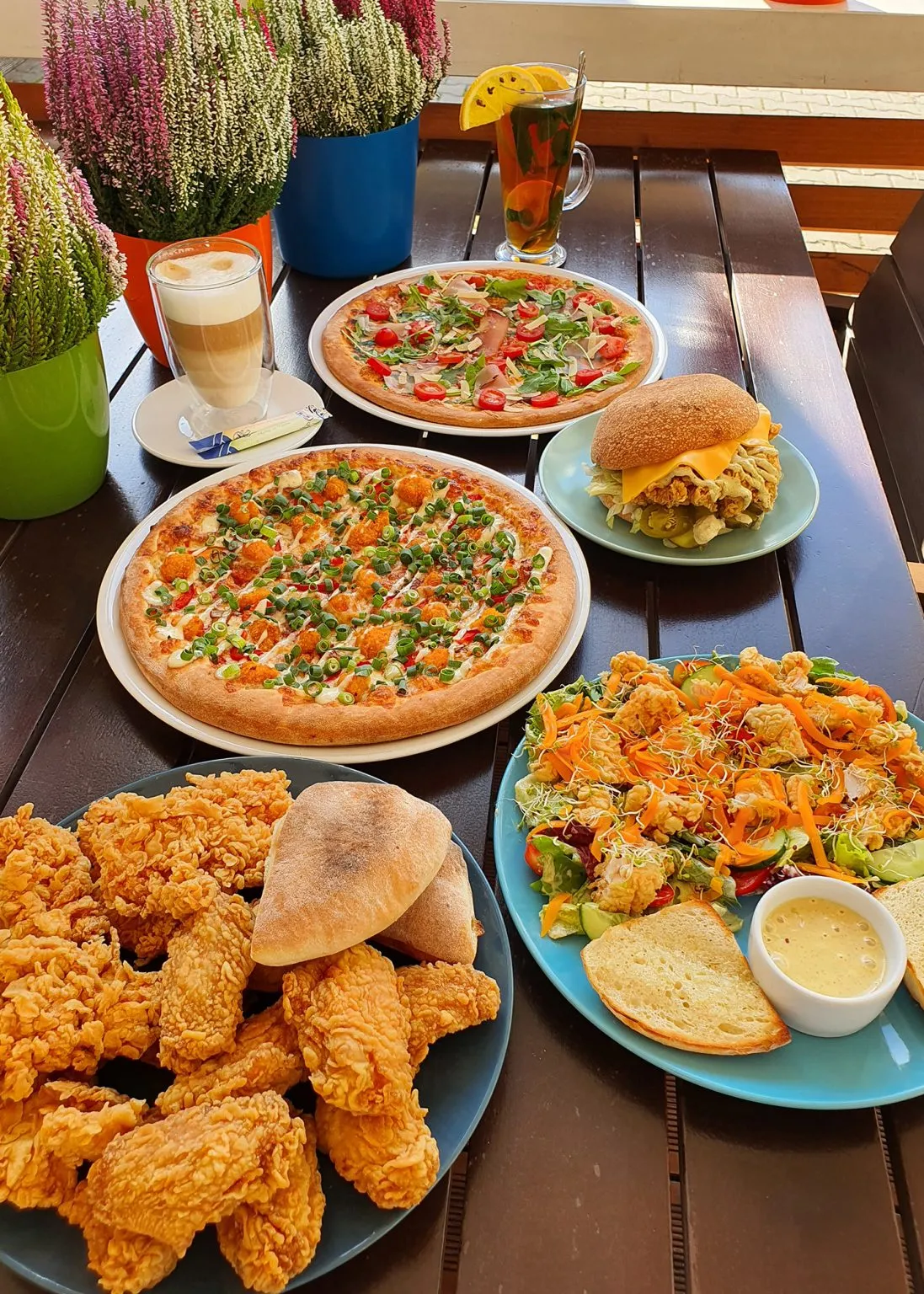 BookNoFees: Restauracja – Pizza Z Radości – Warsaw – Pizza Z Radości, zdjęcie 1