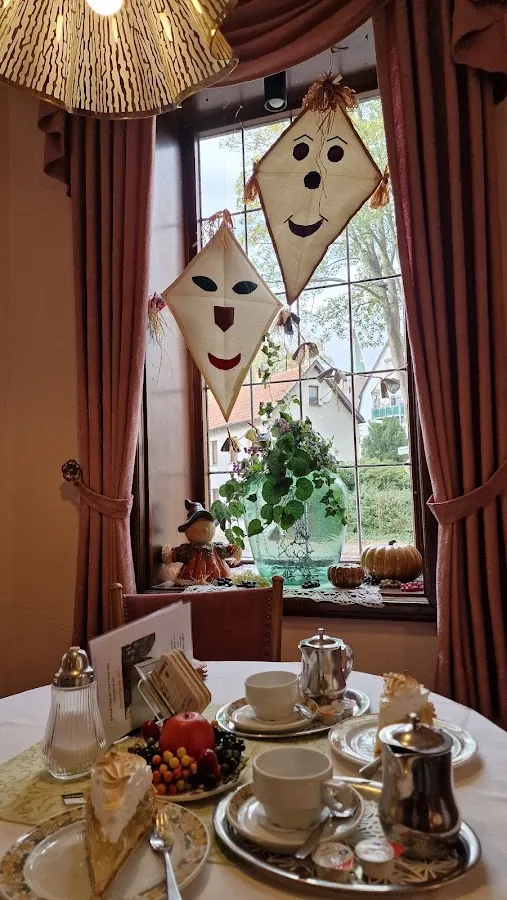 BookNoFees: Restauracja – Café am Rathaus – Werl – Kawiarnia przy ratuszu, zdjęcie 2
