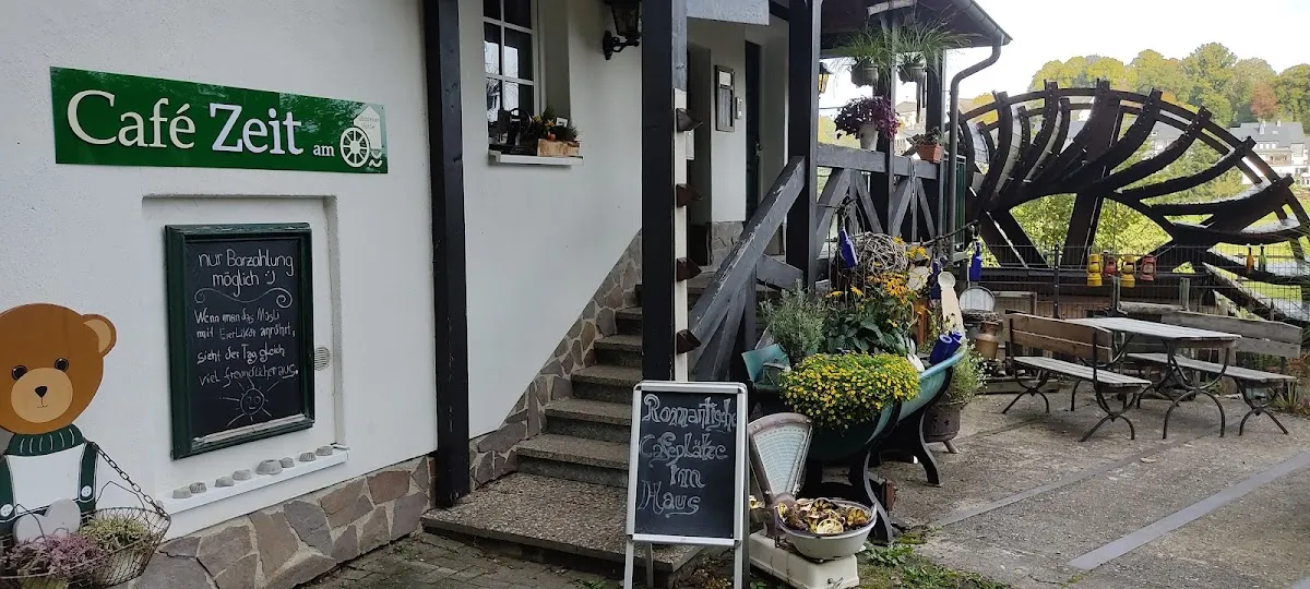 BookNoFees: Restauracja – Café Zeit am Wasserrad – Schmallenberg – Kawiarnia „Zeit am Wasserrad”, zdjęcie 1