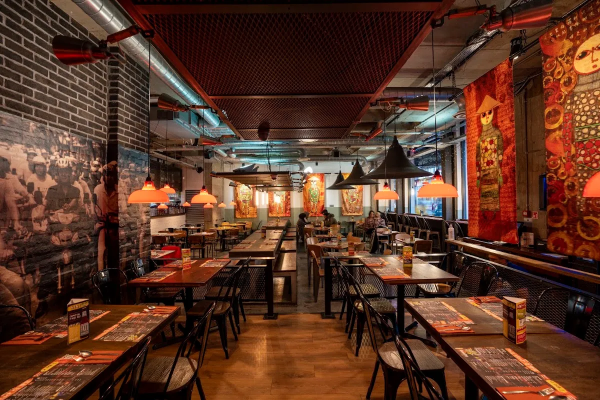 BookNoFees: Restauracja – Banana Tree – London – Drzewo bananowe, zdjęcie 1