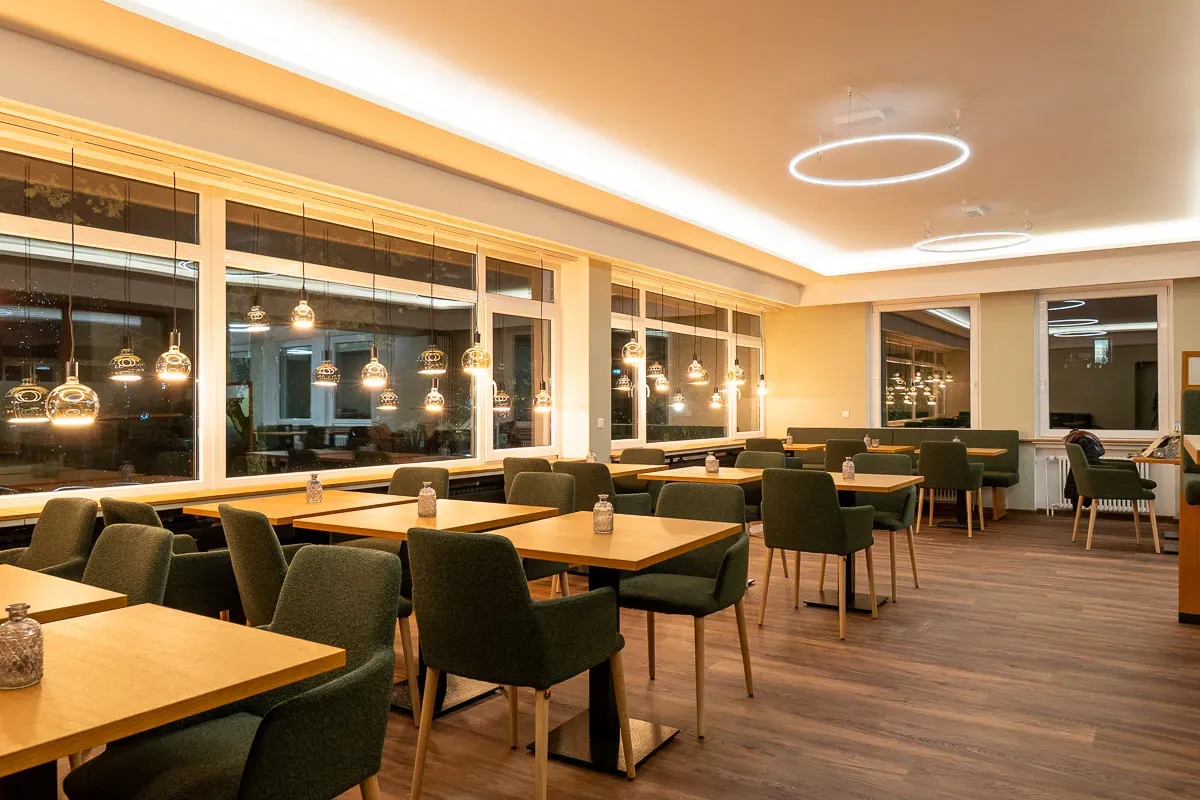 BookNoFees: Restauracja – Hotel-Restaurant Kaisergarten – Neuenrade – Hotel i restauracja Kaisergarten, zdjęcie 1